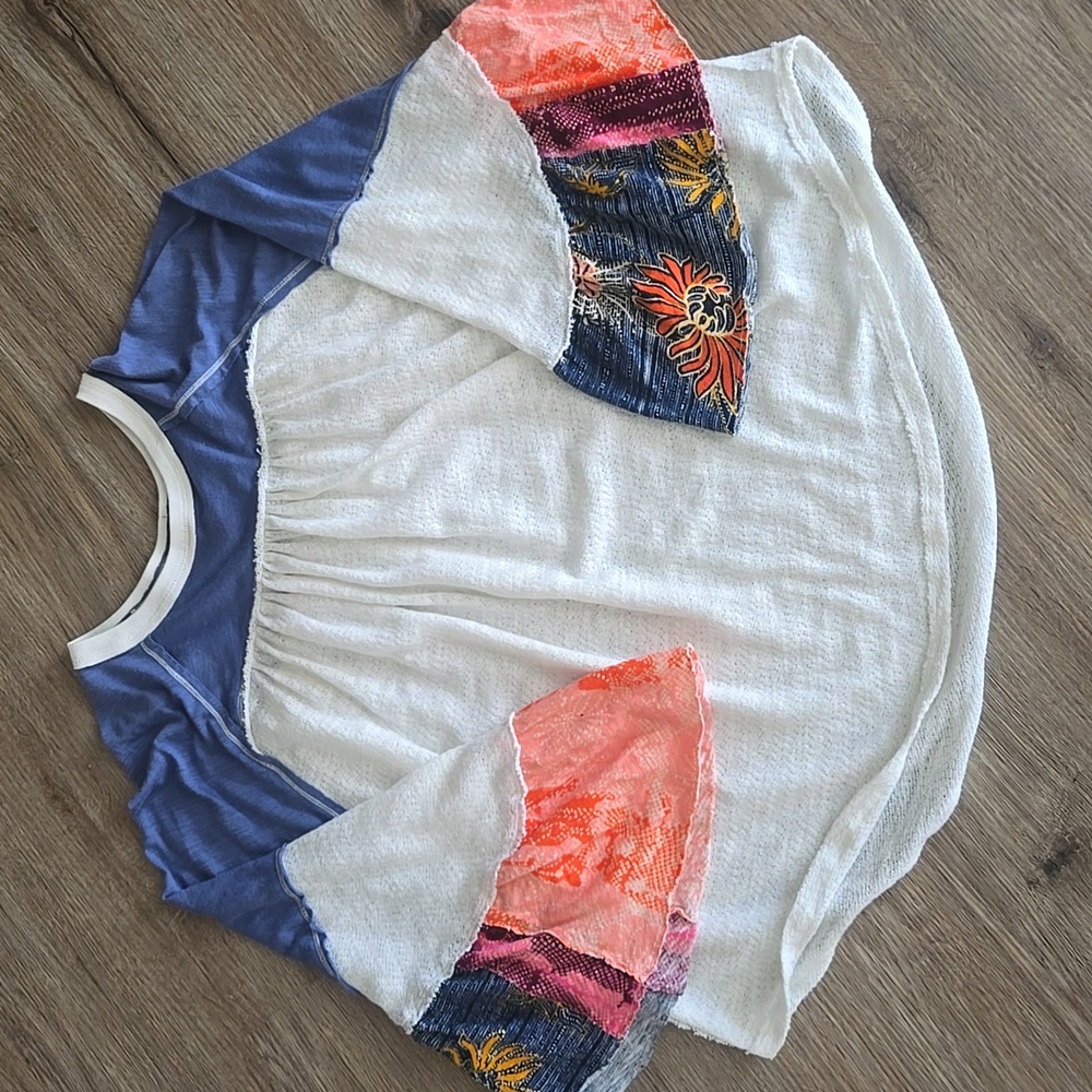 Free People Small SM S FRIDAY FEVER BOHO TOP SHIRT TEE $128 FALL WINTER